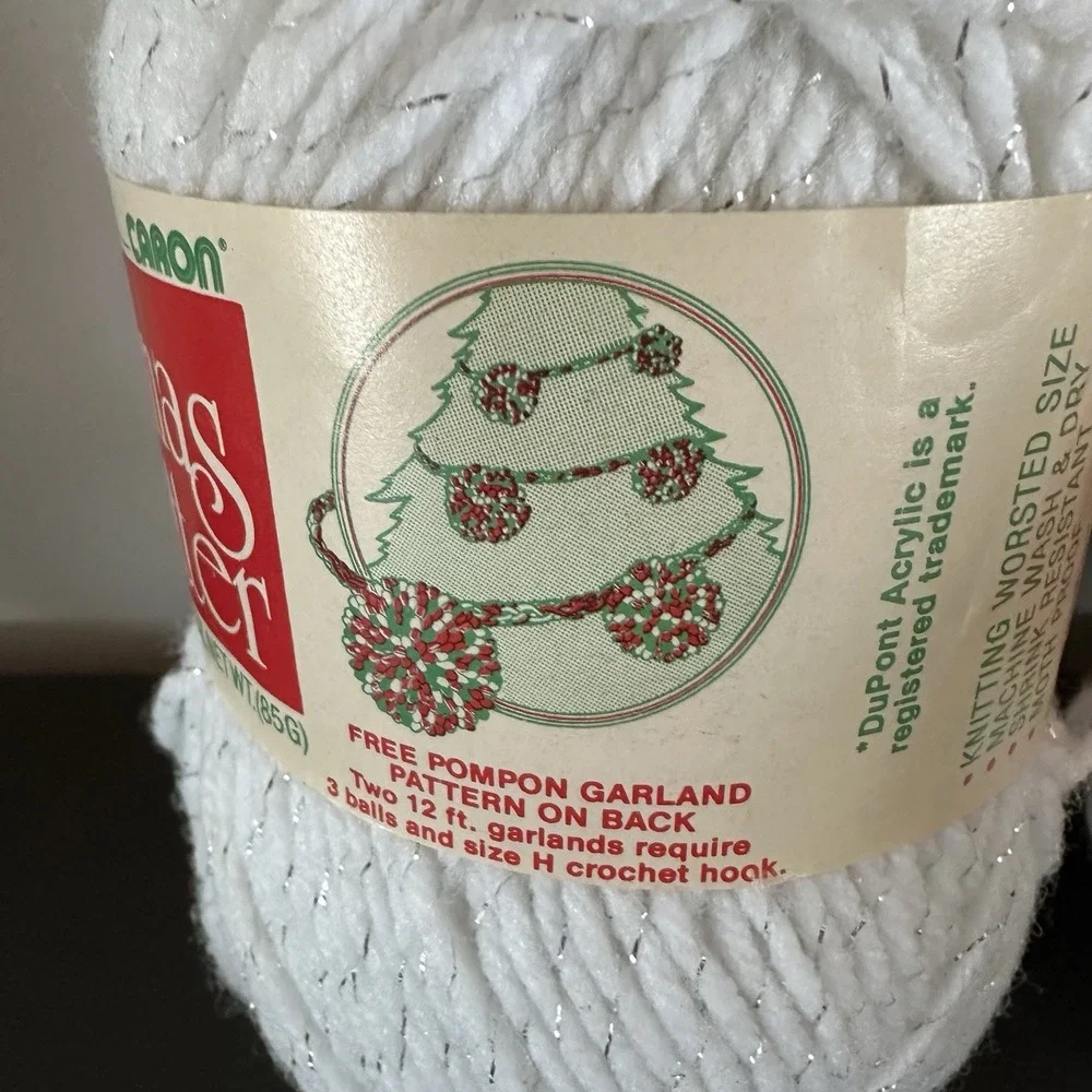 2 Skeins Caron Christmas Glitter Yarn 4 Ply Worsted Weight Acrylic 0101 White